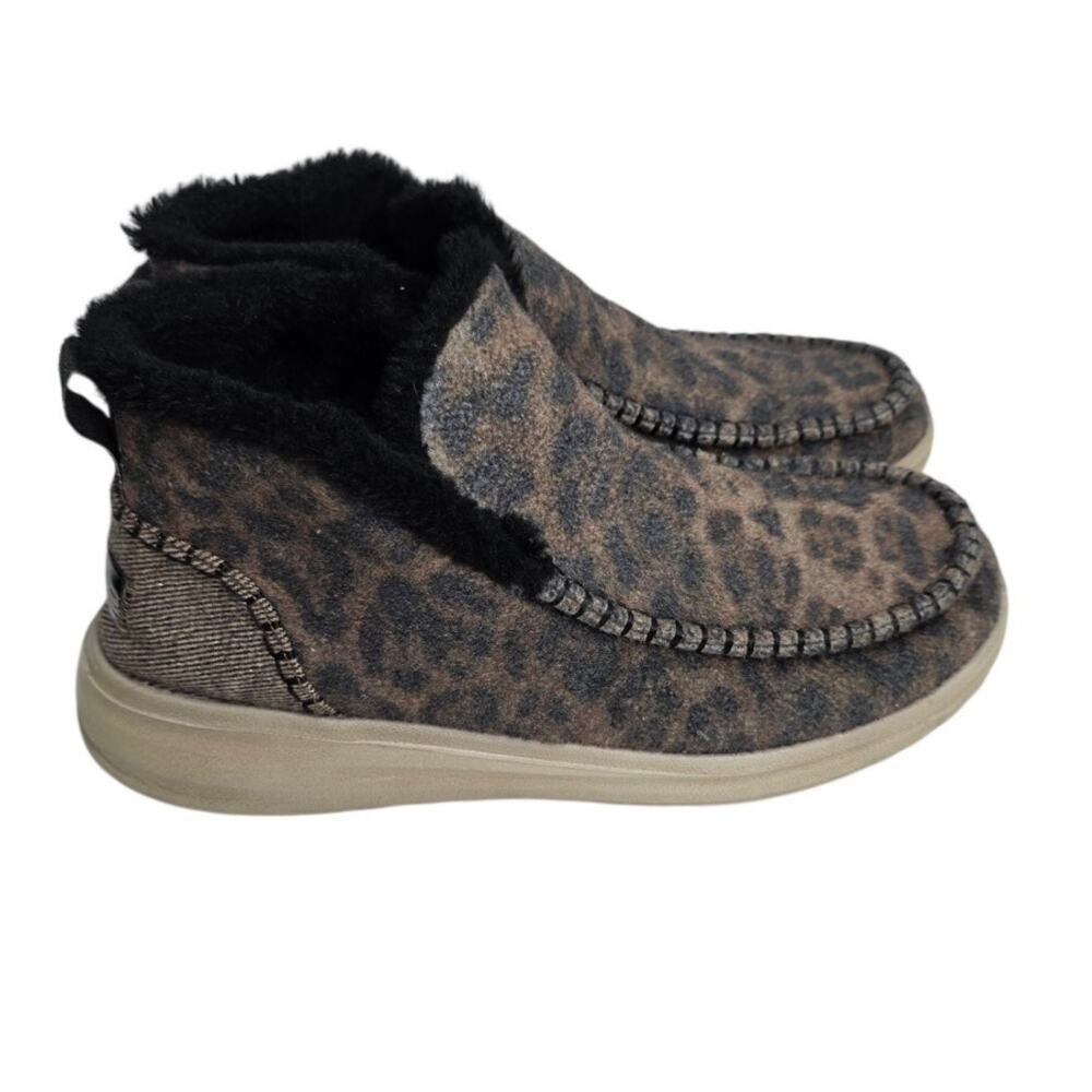 HEY DUDE Denny brown Leopard Fuzzy Lined Ankle Bootie Women's Size US 10 Slip on